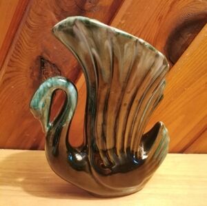 Blue Mountain Pottery Swan Vase